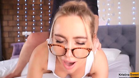 Sexy Teen Fucked Doggystyle, Face Close Up and BlowJob! Cum in Mouth!