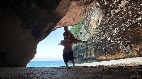 Wild sex on the beach | COVER ME WITH YOUR HOT SPERM ON A BEAUTIFUL BEACH